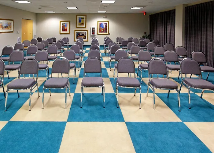 Holiday Inn Express & Suites - Rivercenter Area By Ihg