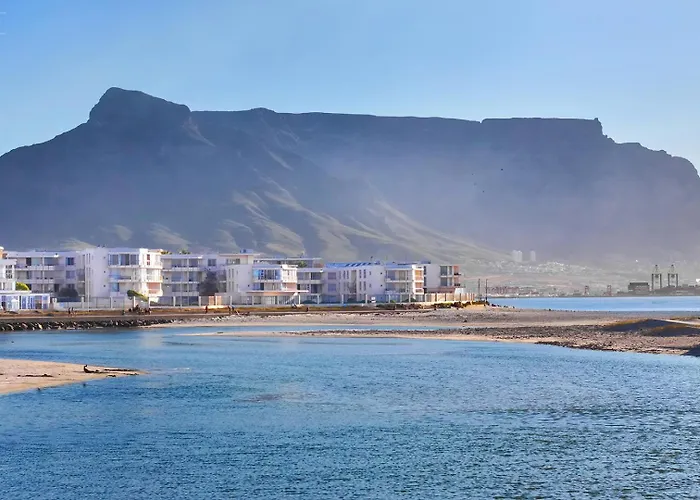 Lagoon Beach Apartments