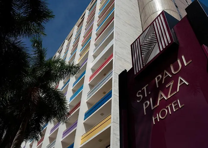 St Paul Plaza