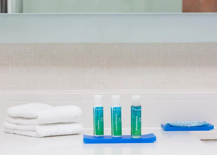 Holiday Inn Express Hotel & Suites Bishop By Ihg