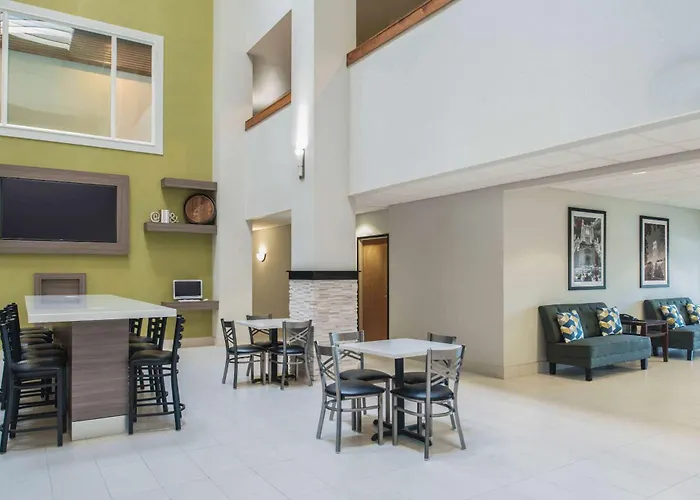 La Quinta By Wyndham Moscow Pullman