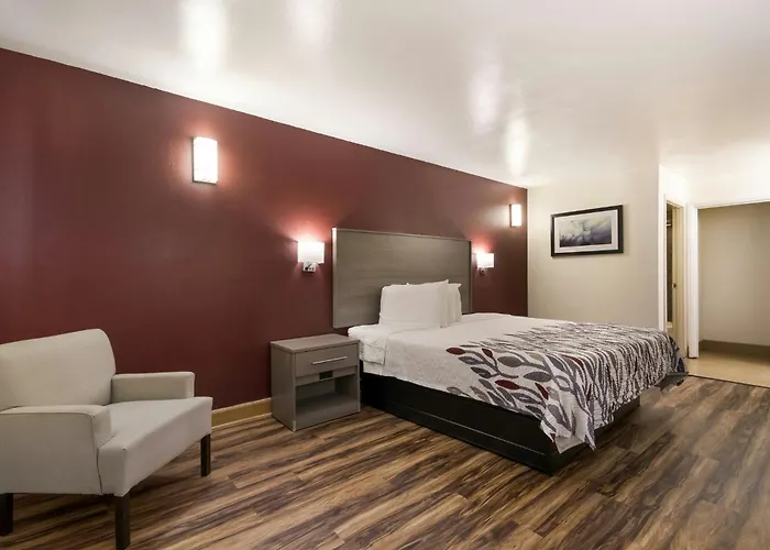 Red Roof Inn Crestview