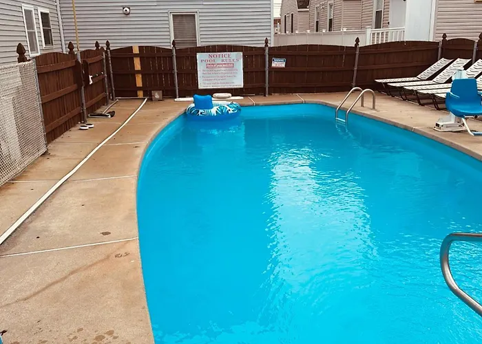 Hammock Inn & Suites North Beach Hotel