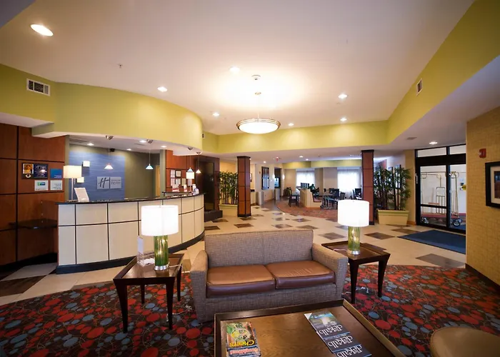 Holiday Inn Express & Suites Atlanta East - By Ihg