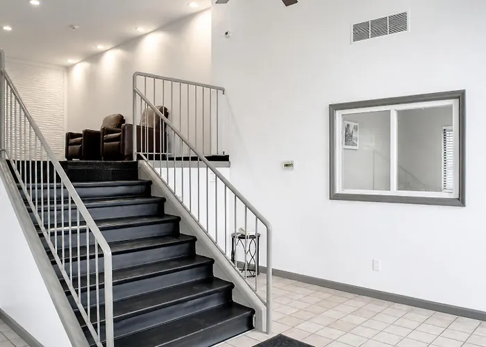 Studio Lodge - Cincinnati -