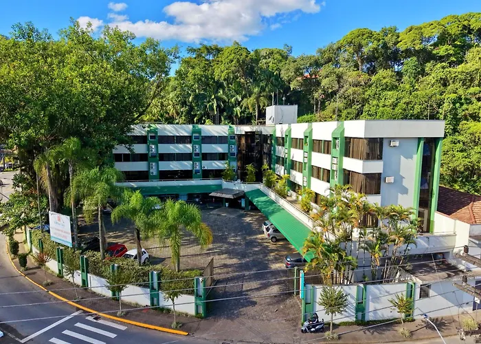 Harbor Inn Jaraguá
