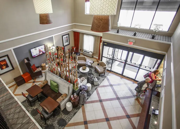 Holiday Inn Express & Suites - Atlanta/Emory University Area By Ihg