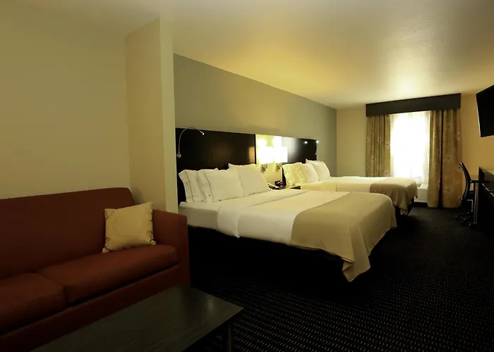 Holiday Inn Express & Suites Marion Northeast By Ihg