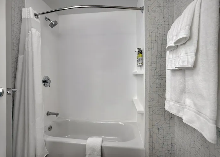 Holiday Inn Express - Downtown By Ihg