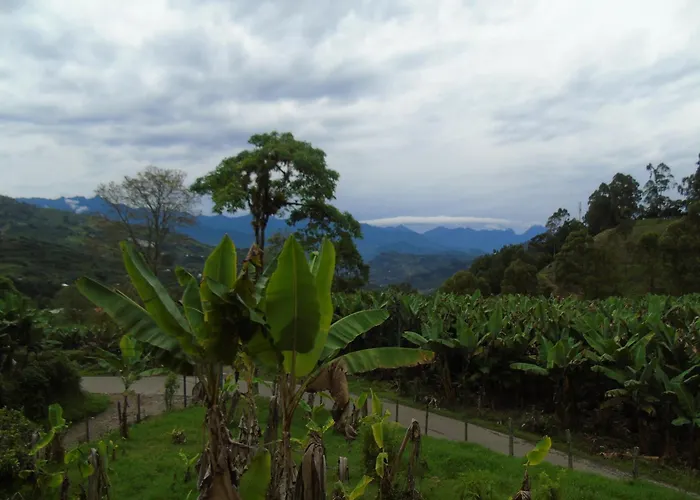 Vista Farallones Hostel