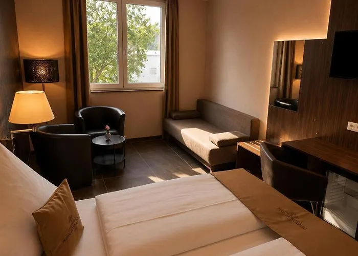 Hotel am Rondo KOSTENLOSE PARKPLÄTZE