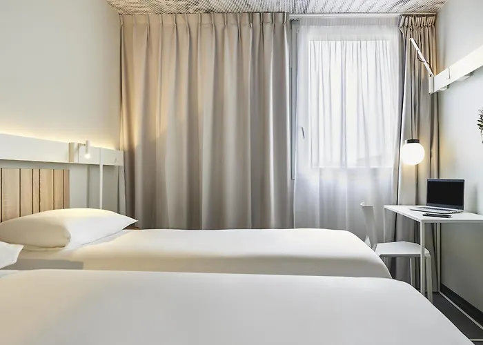 Ibis Clamart Paris Velizy