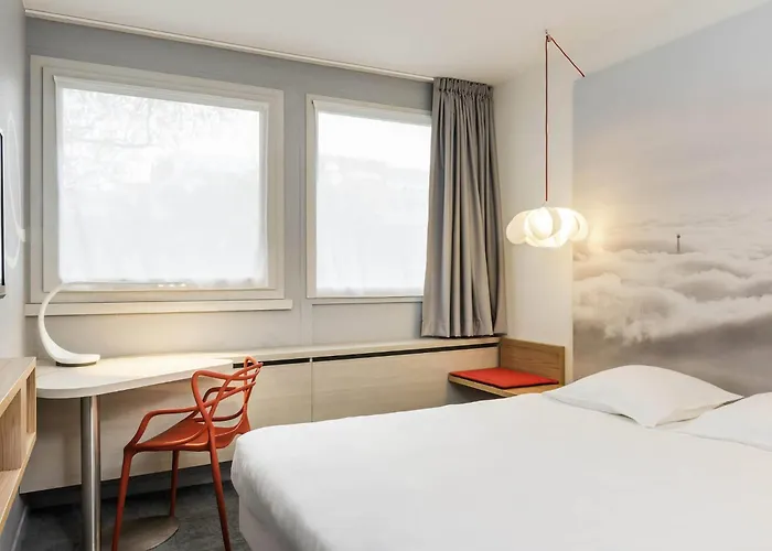 Ibis Styles Paris Velizy Hotel