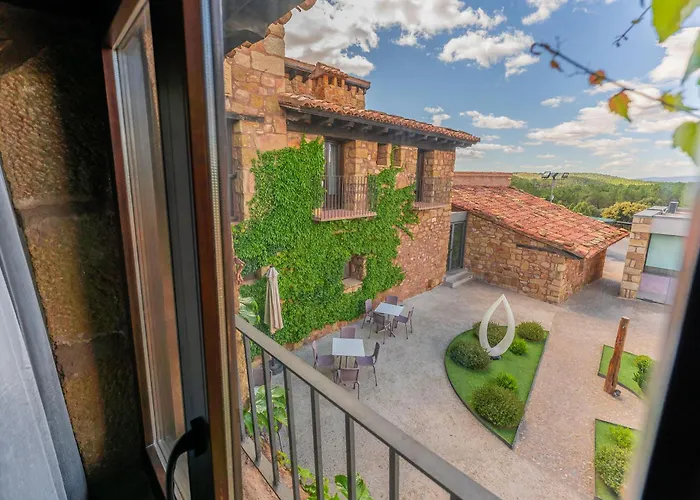 Hotel Restaurante Masía la Torre Mora de Rubielos