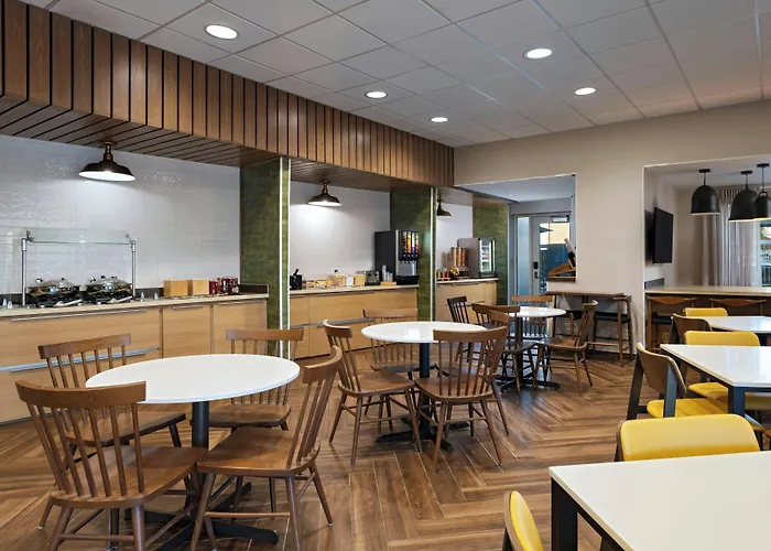 Fairfield By Marriott Inn & Suites Phoenix West Chandler