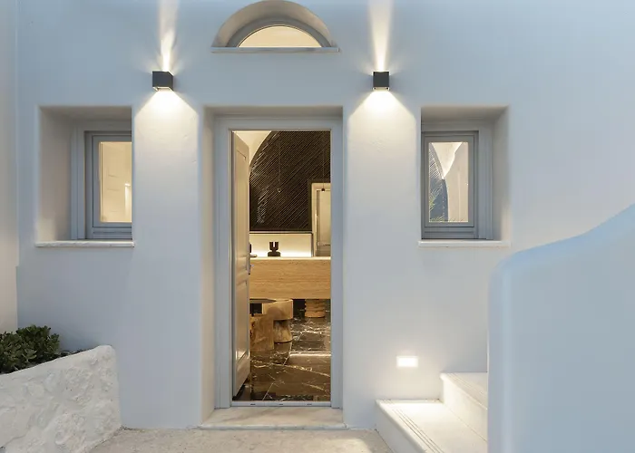 Hom Santorini (Adults Only)