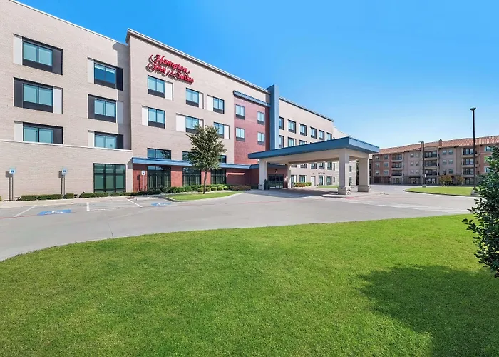 Hampton Inn & Suites Dallas - Farmers Branch