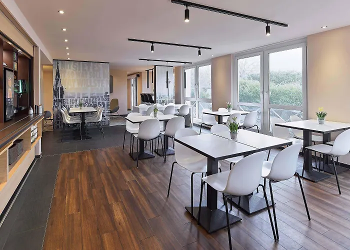B&B Hotel Köln-West