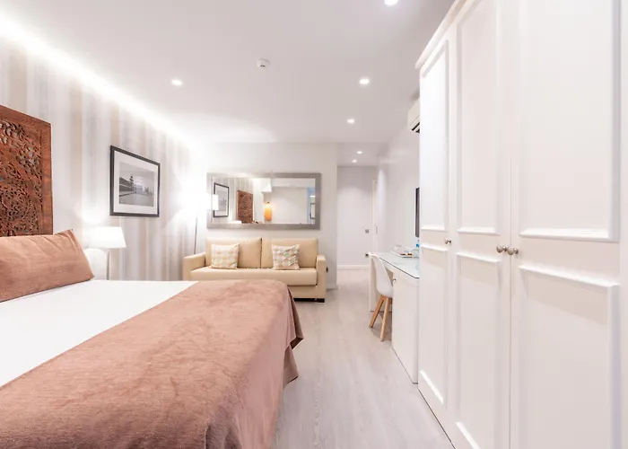 Serennia Fira Gran Via Exclusive Rooms