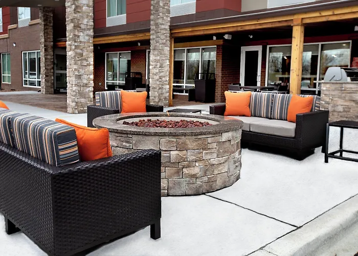 Towneplace Suites By Marriott Airport
