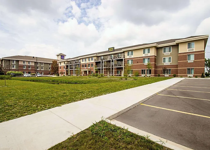 Mainstay Suites - Monona