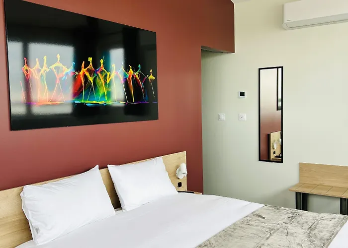 Hotel Wood Inn Bordeaux Aéroport