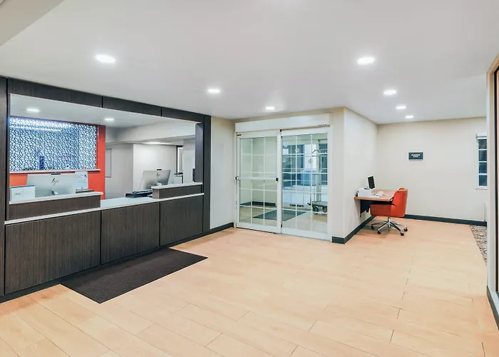 Candlewood Suites - Topeka West By Ihg