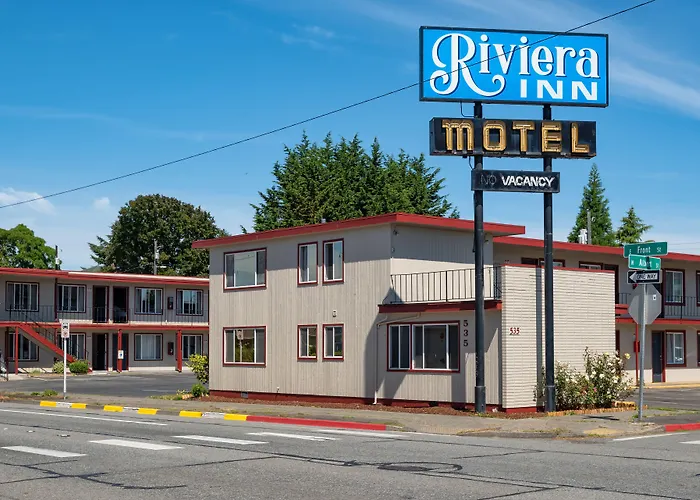 Riviera Inn