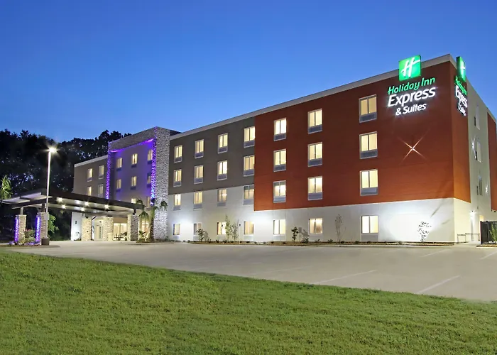 Holiday Inn Express & Suites Columbus North By Ihg