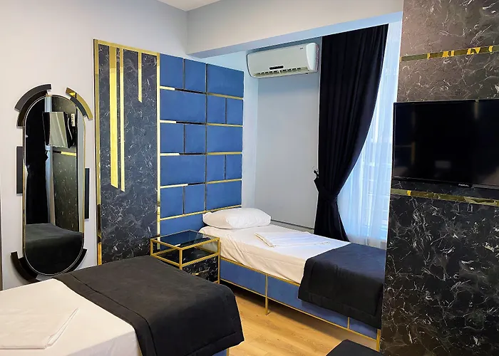 Orange Airport Hotel