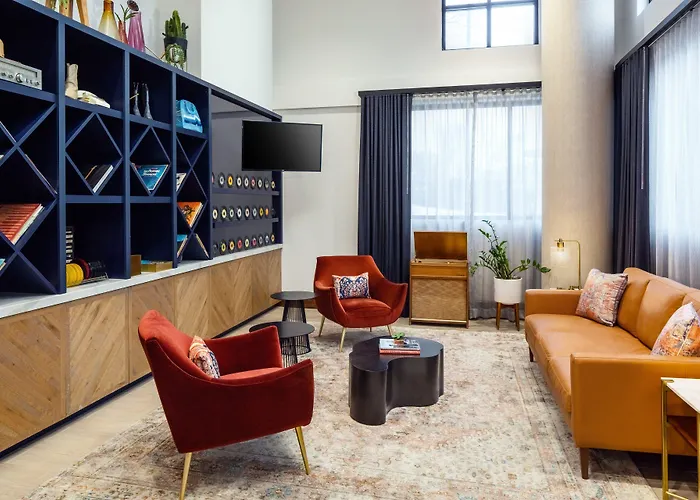 Indigo Austin Downtown - University By Ihg