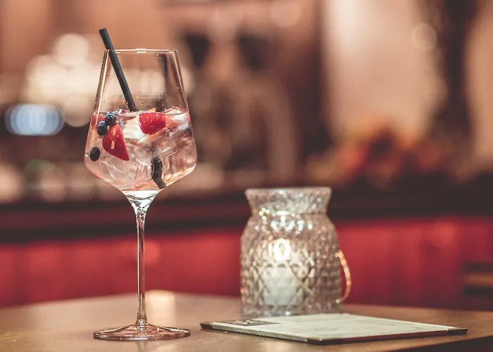 Chin-Chin Hotel Ehemals Bohemian Hotel