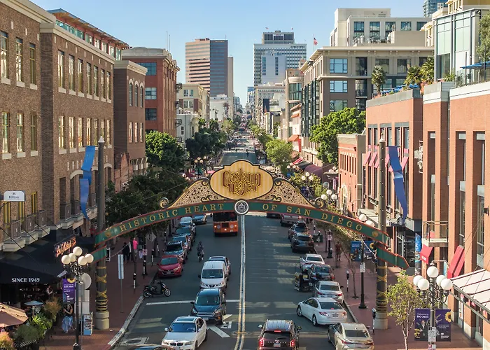 Courtyard By Marriott Gaslamp/Convention Center