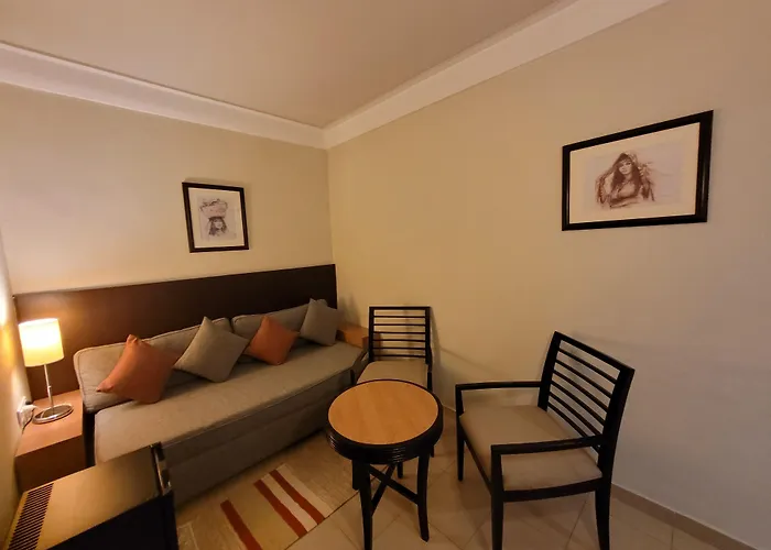 Hotel Tiba