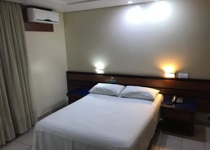 Oft Plaza Oeste Hotel