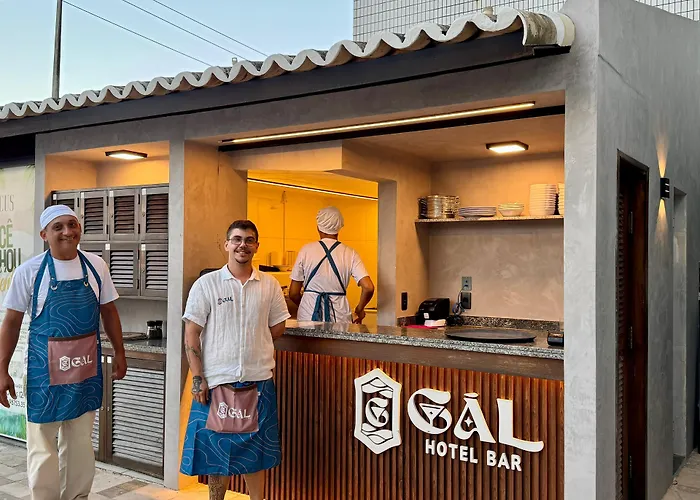 Yak Beach Ponta Negra