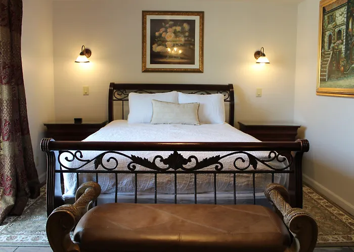 Silverton Inn & Suites