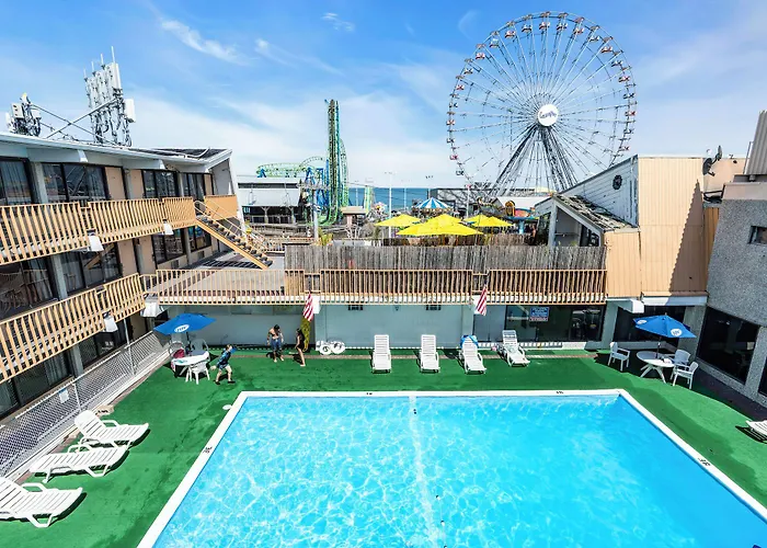 Aztec Ocean Resort