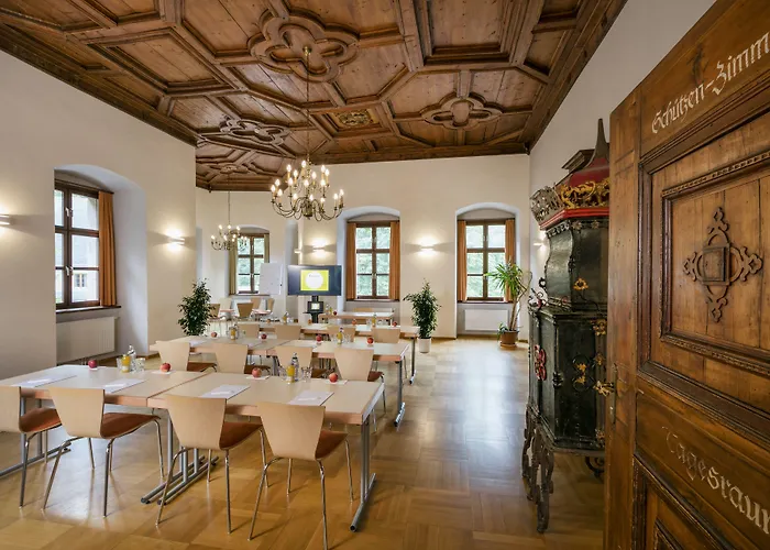 JUFA Hotel Schloss Röthelstein