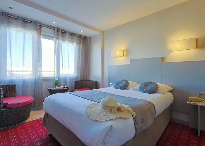 Logis Hôtel Mediterranee