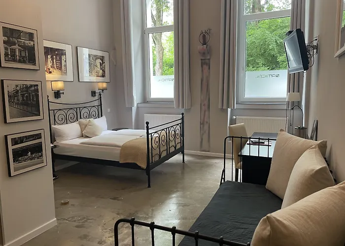 Amical Hotel