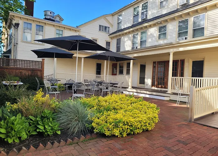 The Kennebunk Inn