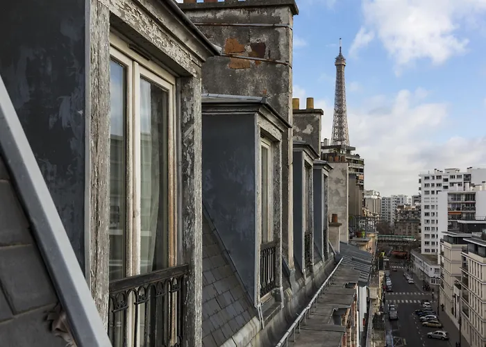Campanile Prime - 15 Tour Eiffel