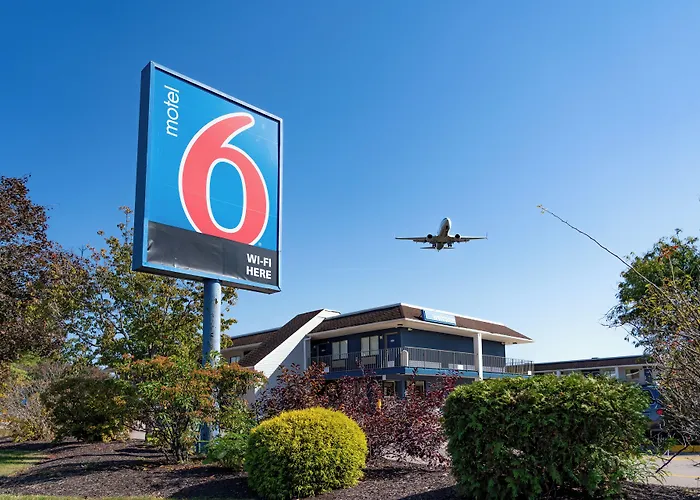 Motel 6-, Ct - Hartford