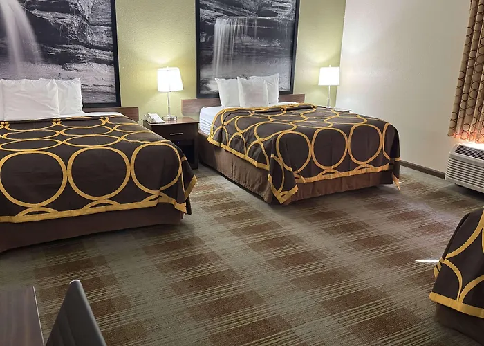 Super 8 By Wyndham Lincoln