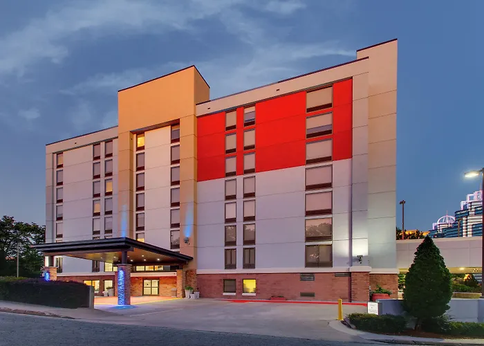 Holiday Inn Express & Suites Atlanta Perimeter Mall Hotel By Ihg