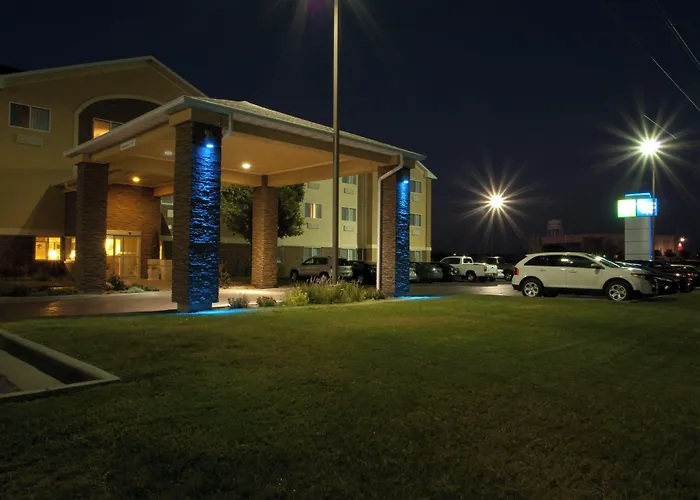 Holiday Inn Express - By Ihg