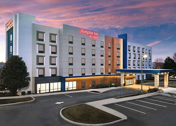 Hampton Inn -West At Cedar Bluff