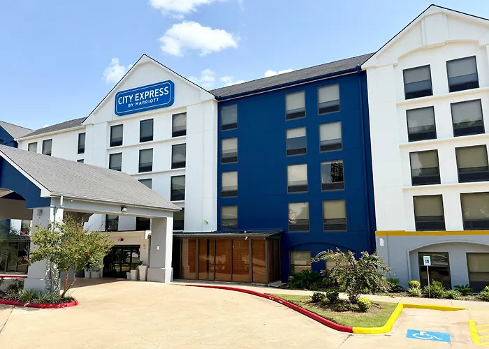 Comfort Inn & Suites Houston I-10 West Energy Corridor