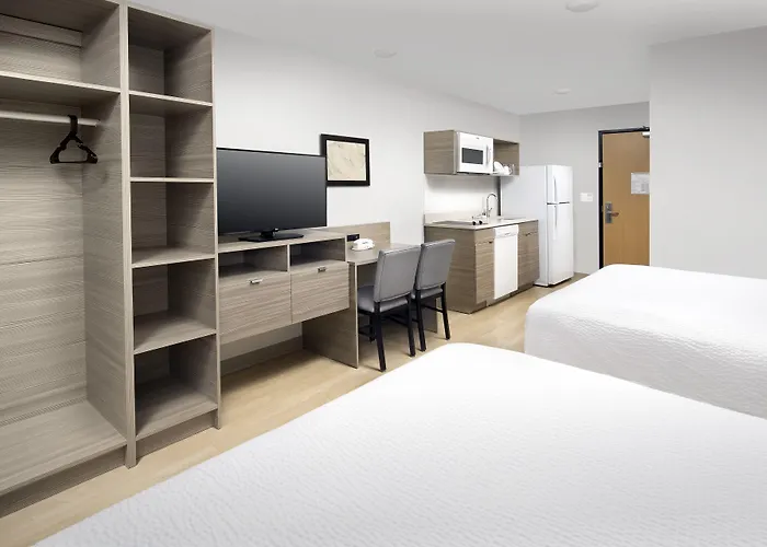Woodspring Suites Portland